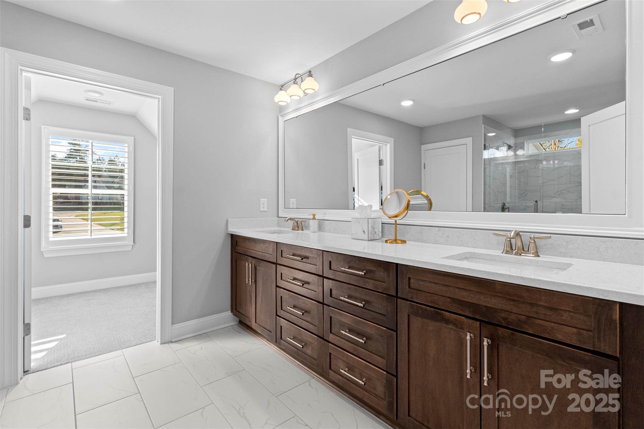 1801 Pin Oak Court