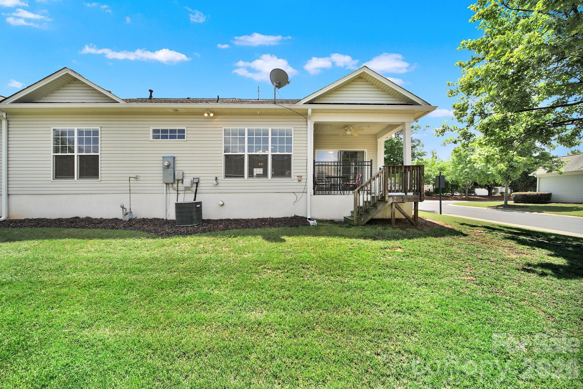 28129 Song Sparrow Lane