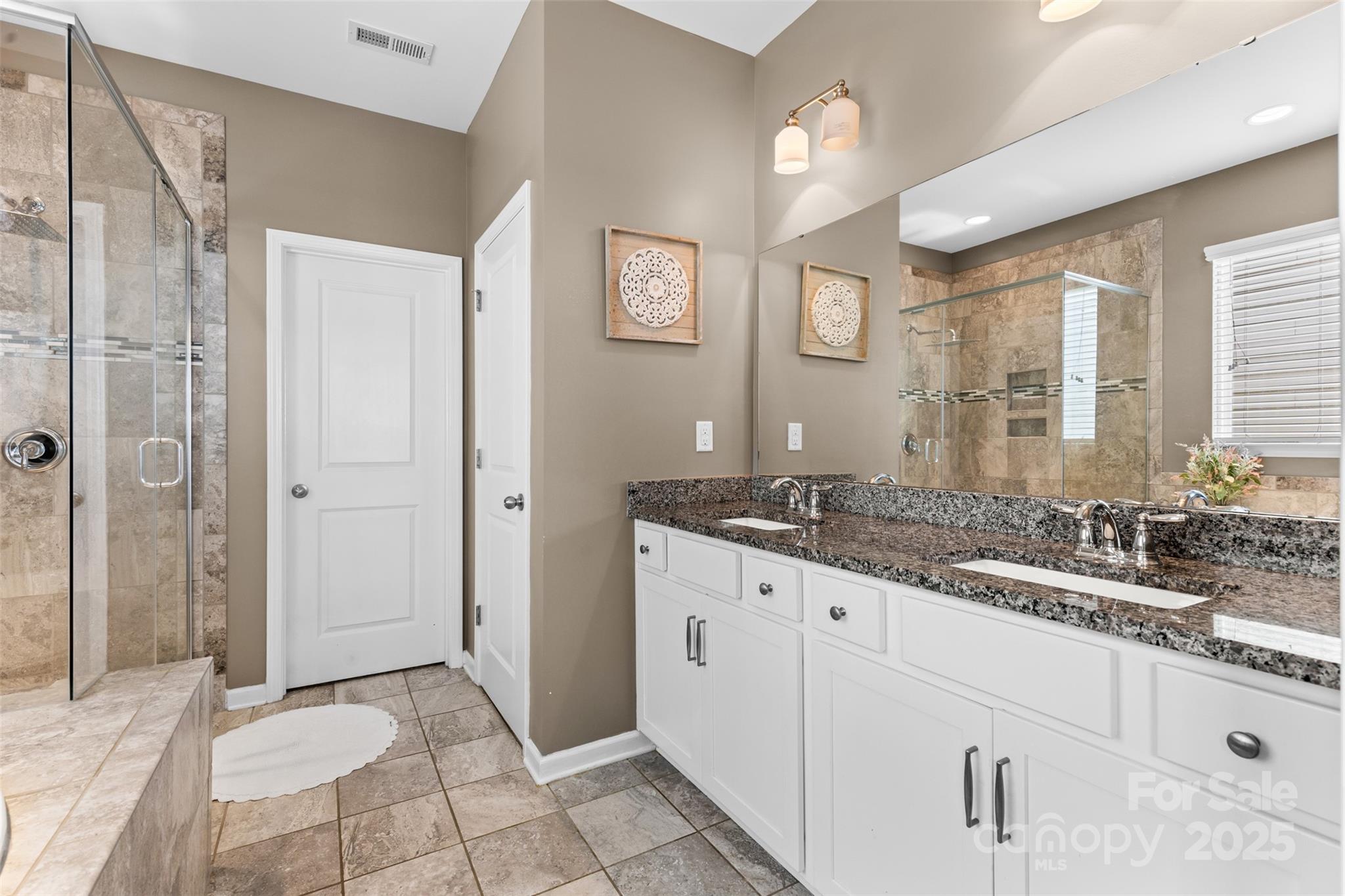 5059 Fenwick Court
