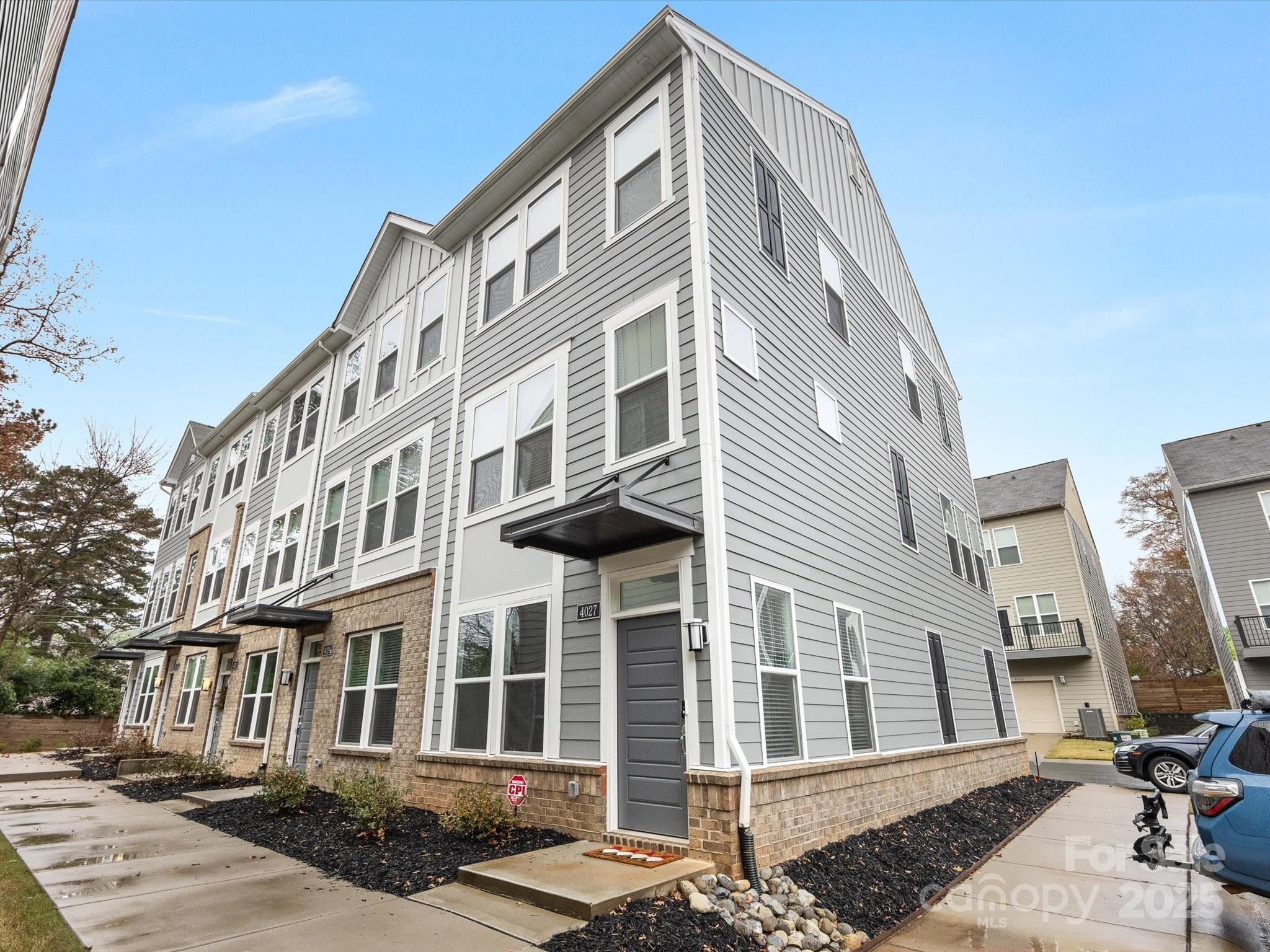 4027 Capital Ridge Court Unit: 10
