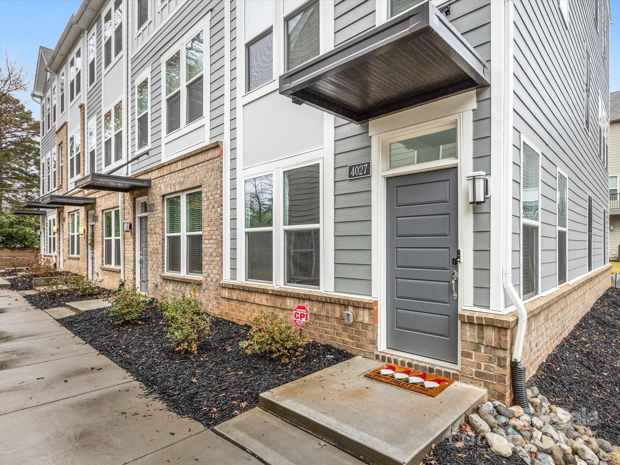 4027 Capital Ridge Court Unit: 10