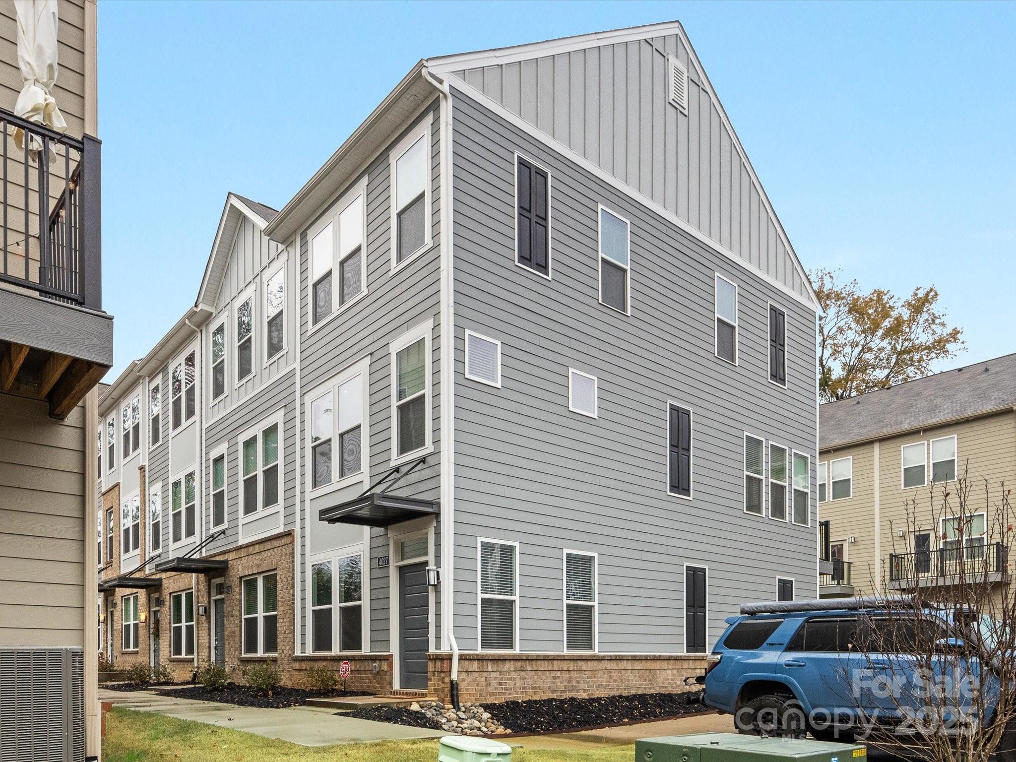 4027 Capital Ridge Court Unit: 10