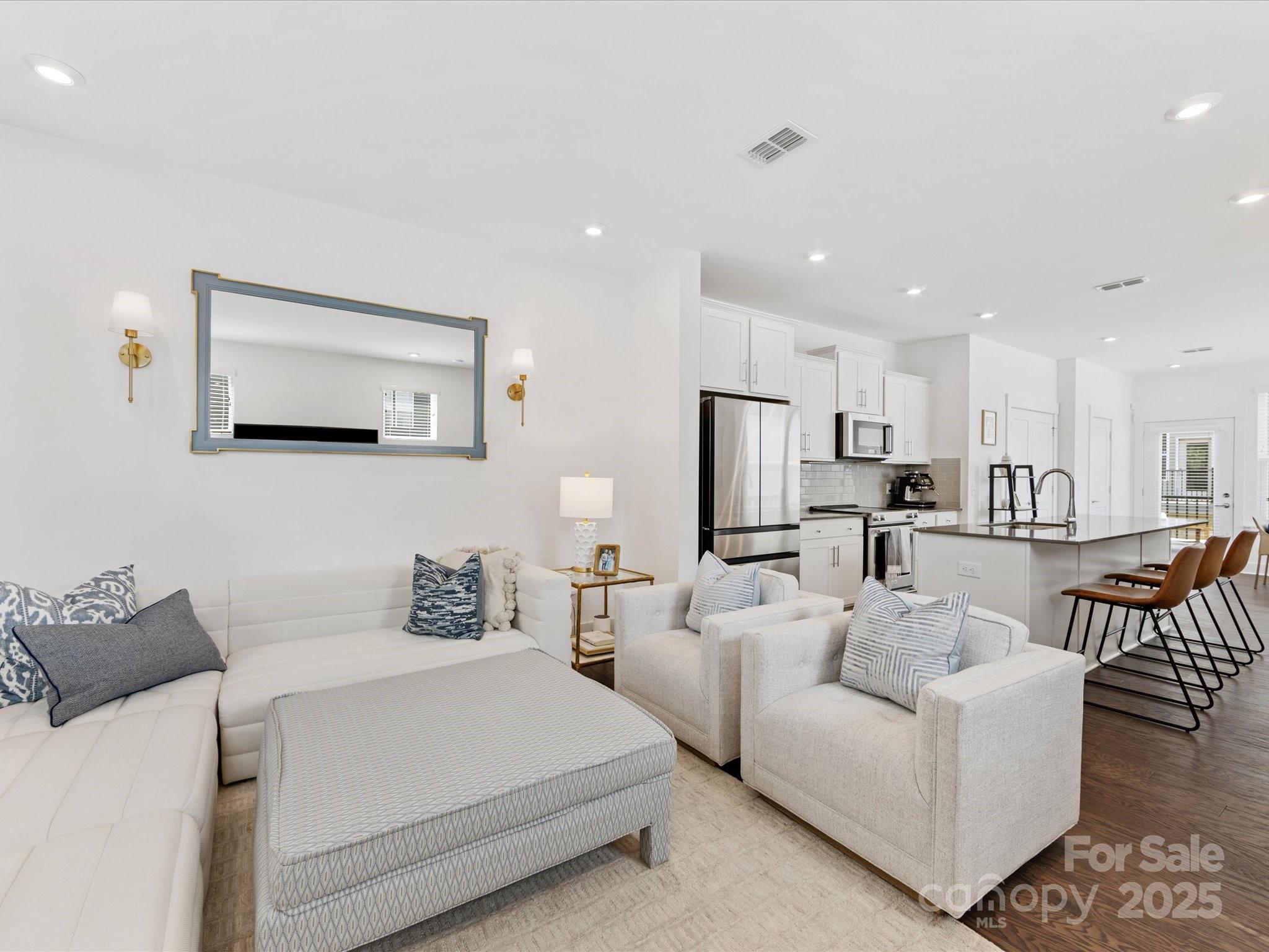 4027 Capital Ridge Court Unit: 10