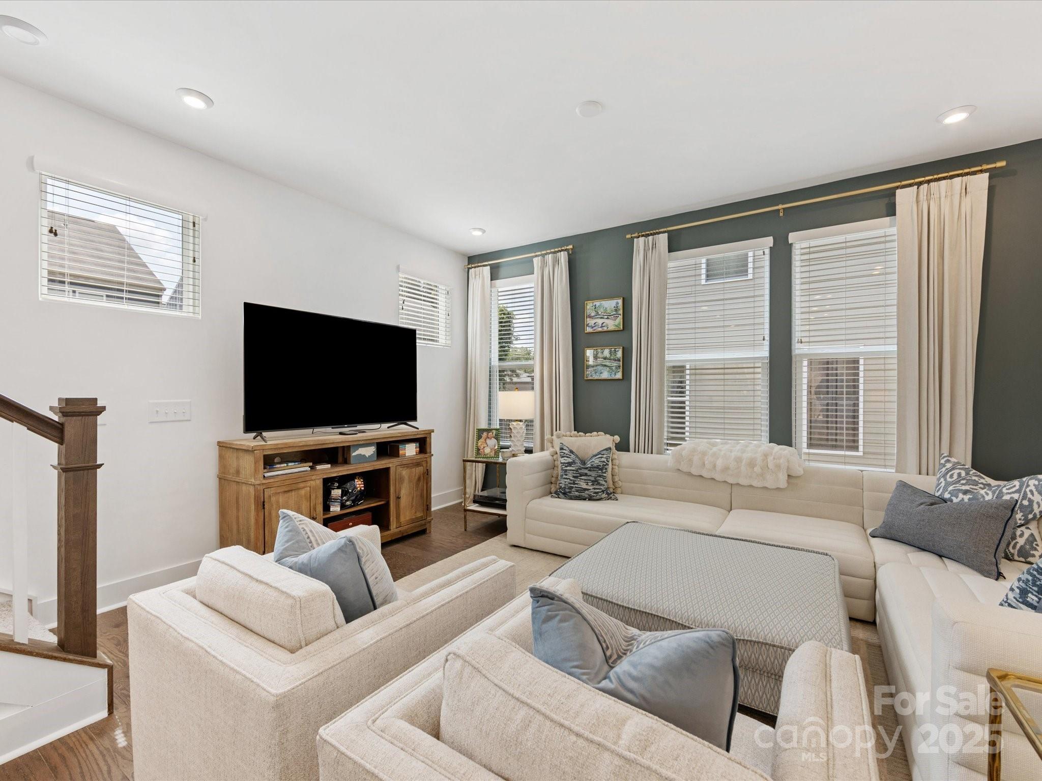 4027 Capital Ridge Court Unit: 10