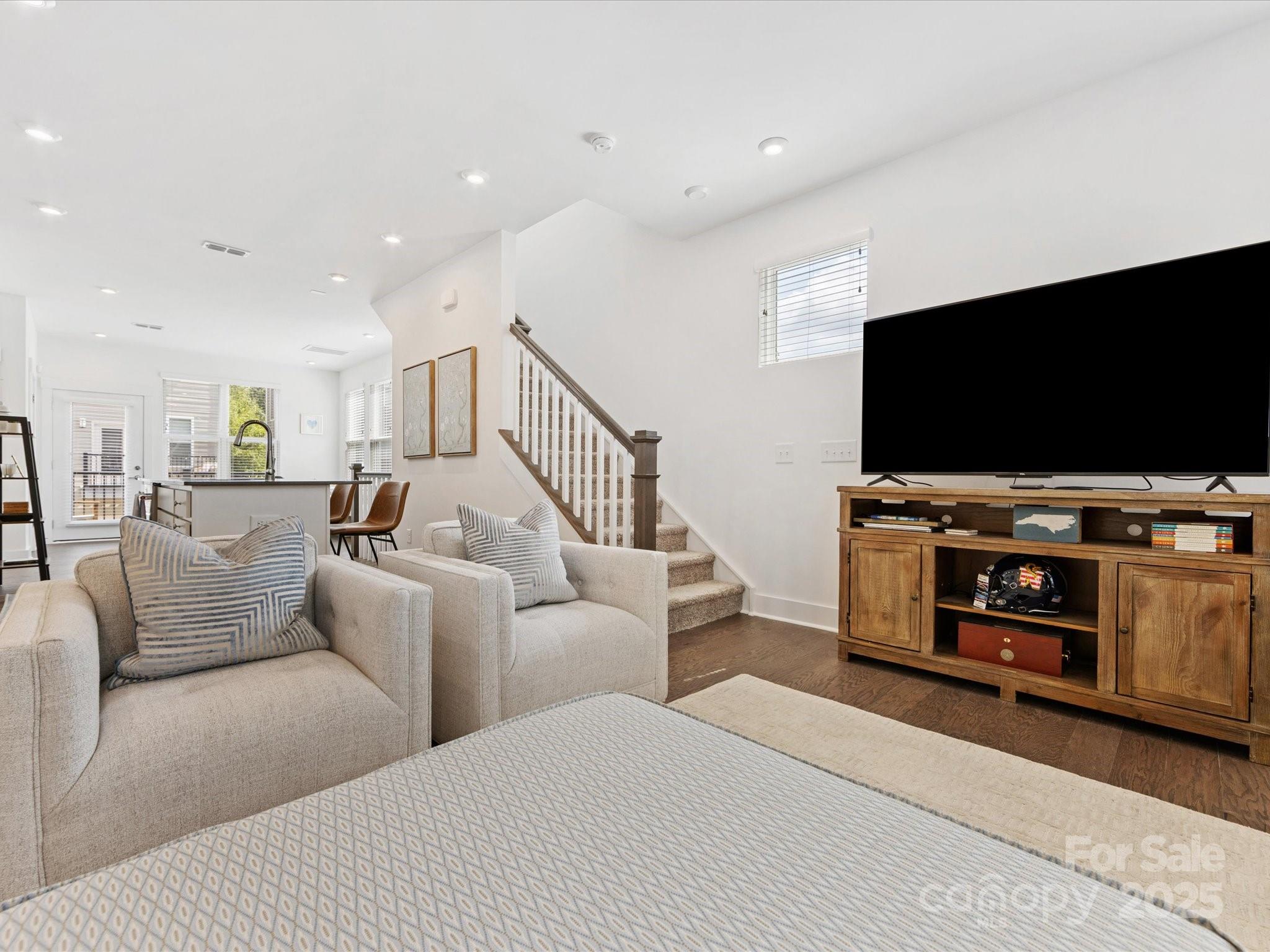 4027 Capital Ridge Court Unit: 10