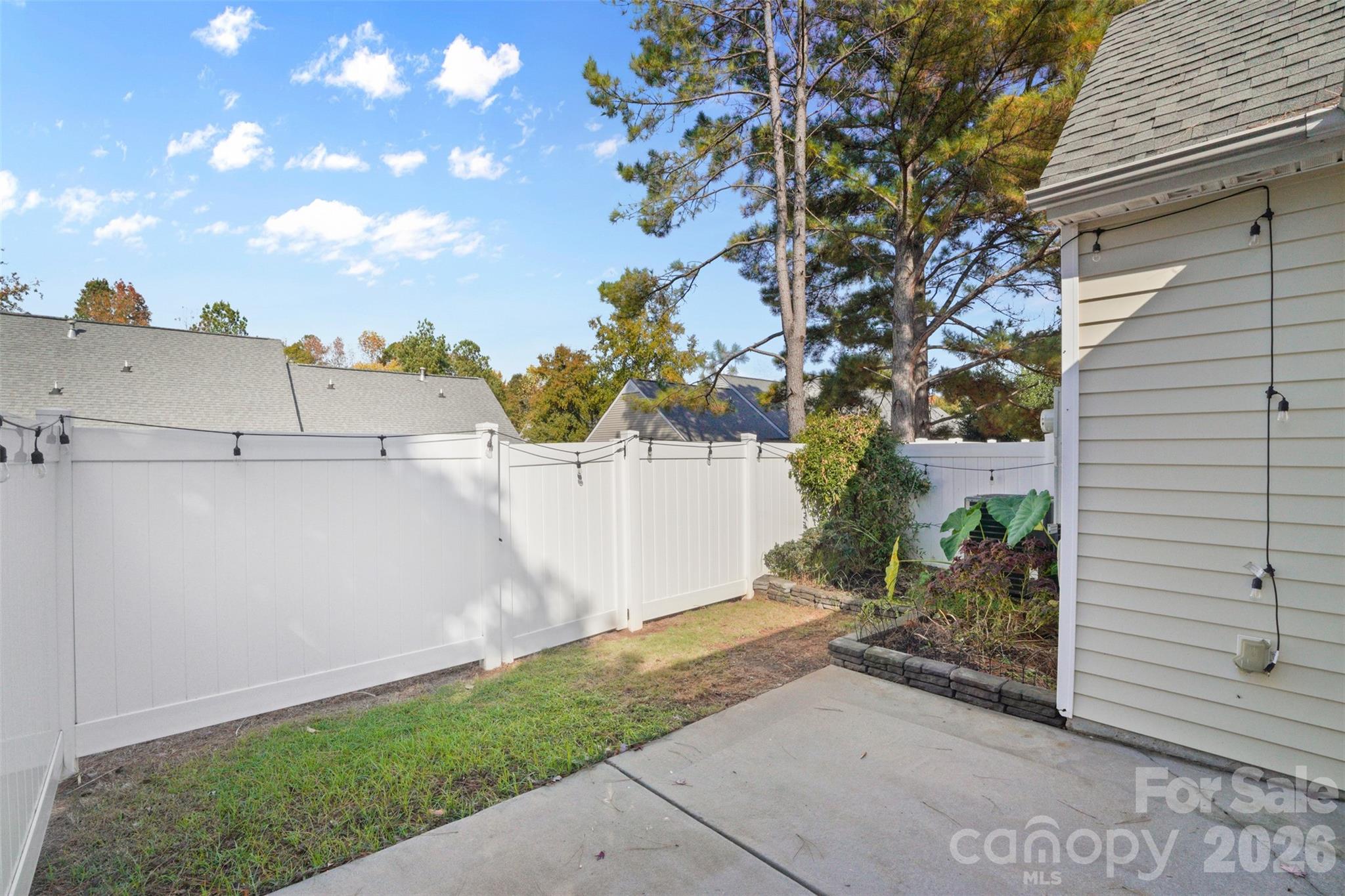 2296 Hanover Court