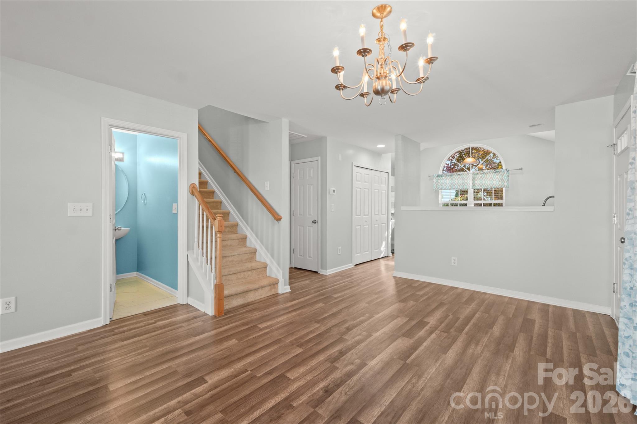 2296 Hanover Court