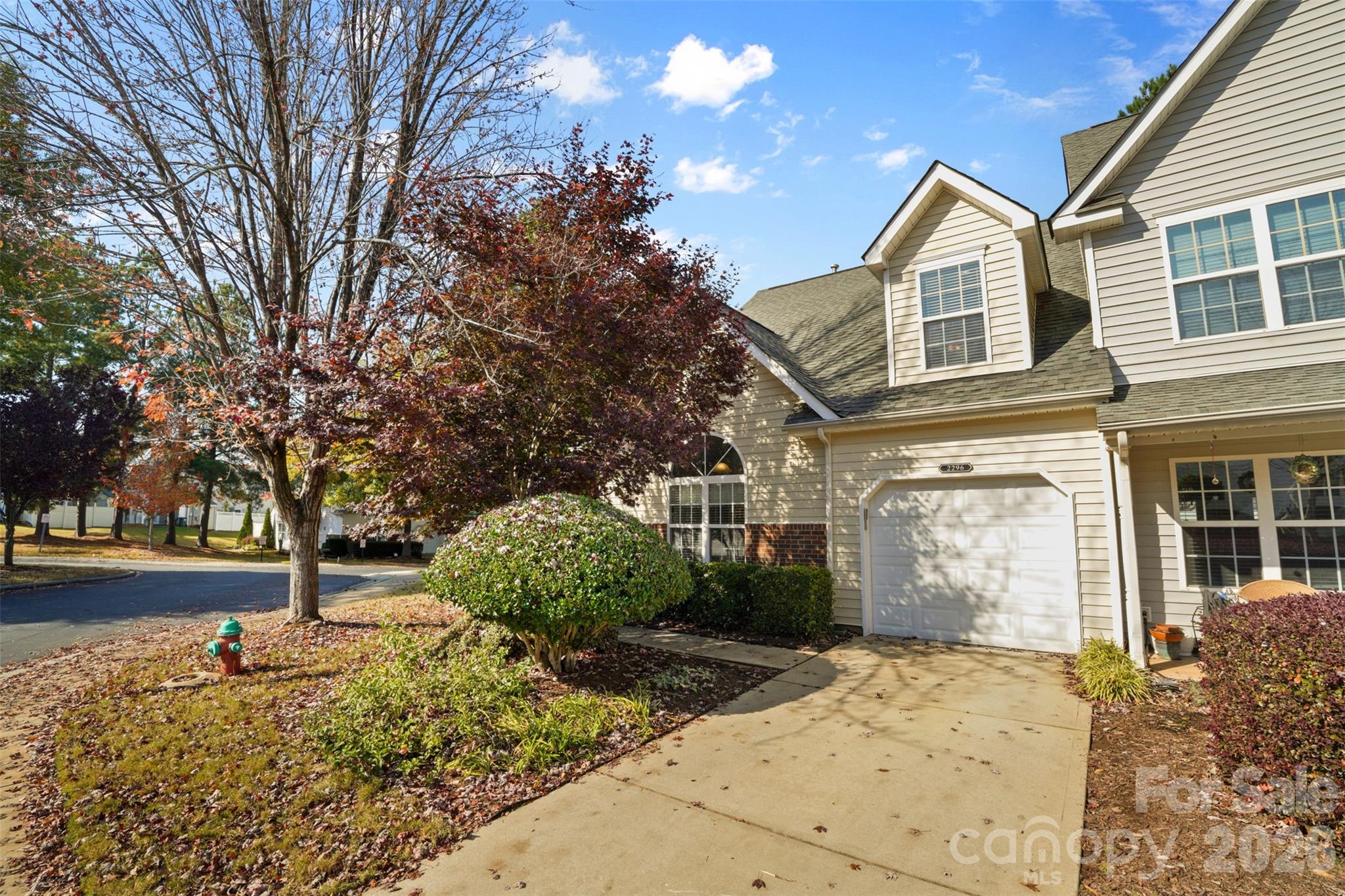 2296 Hanover Court