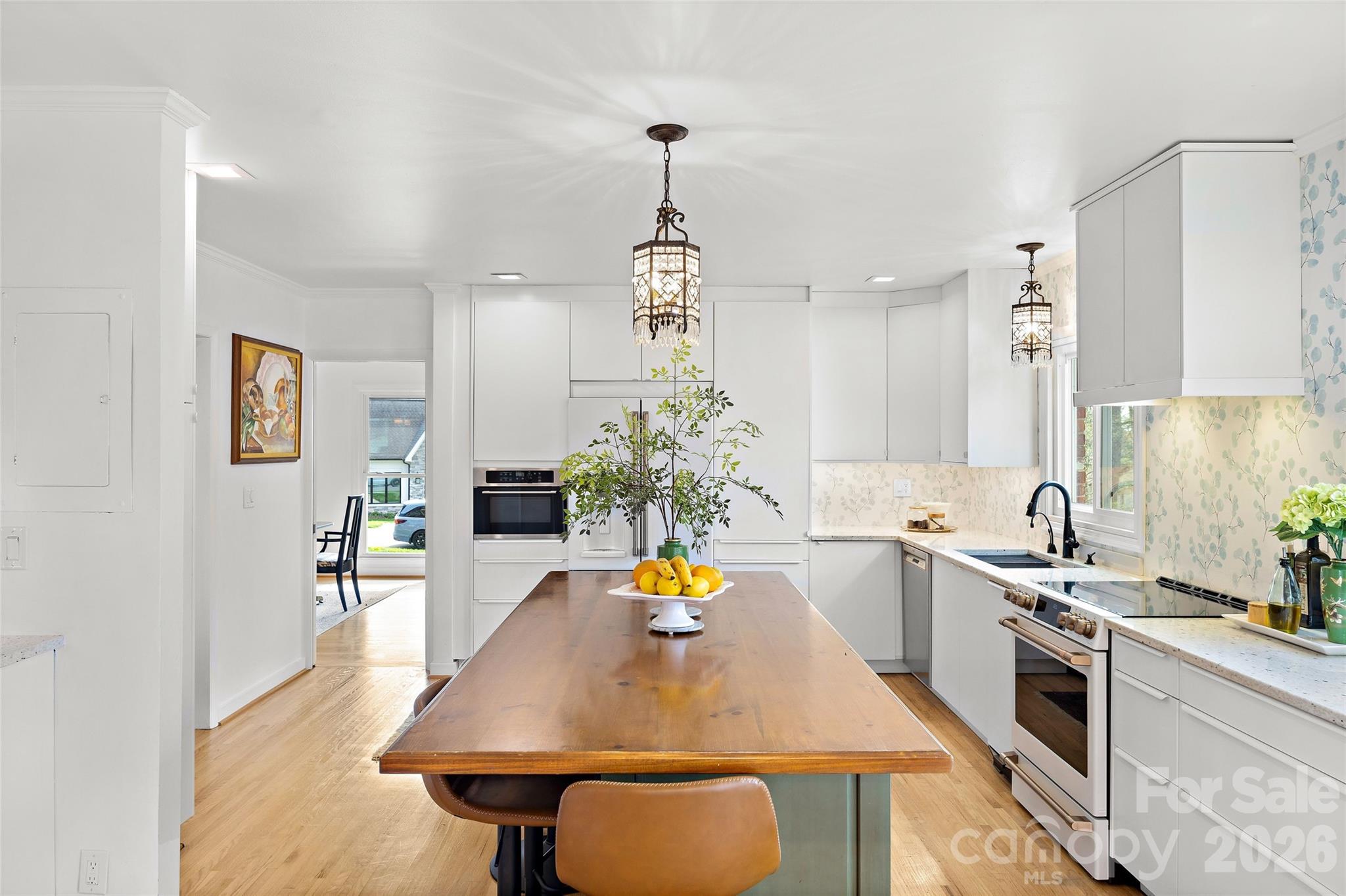 401 Glen Oaks Road