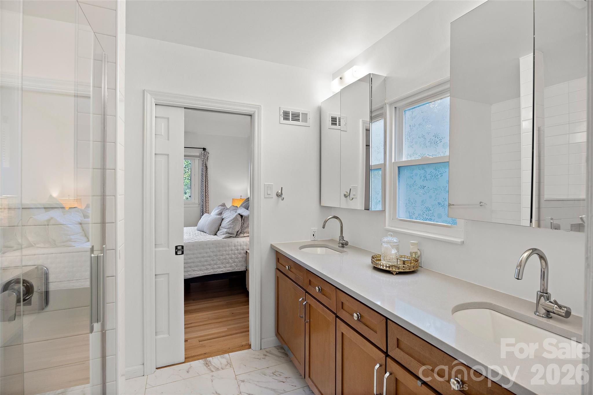 401 Glen Oaks Road