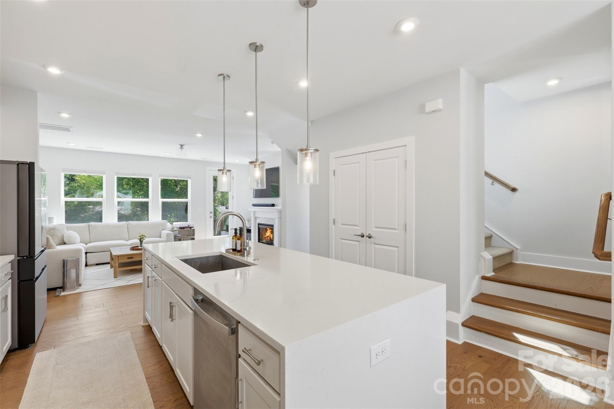4129 Polluck Way