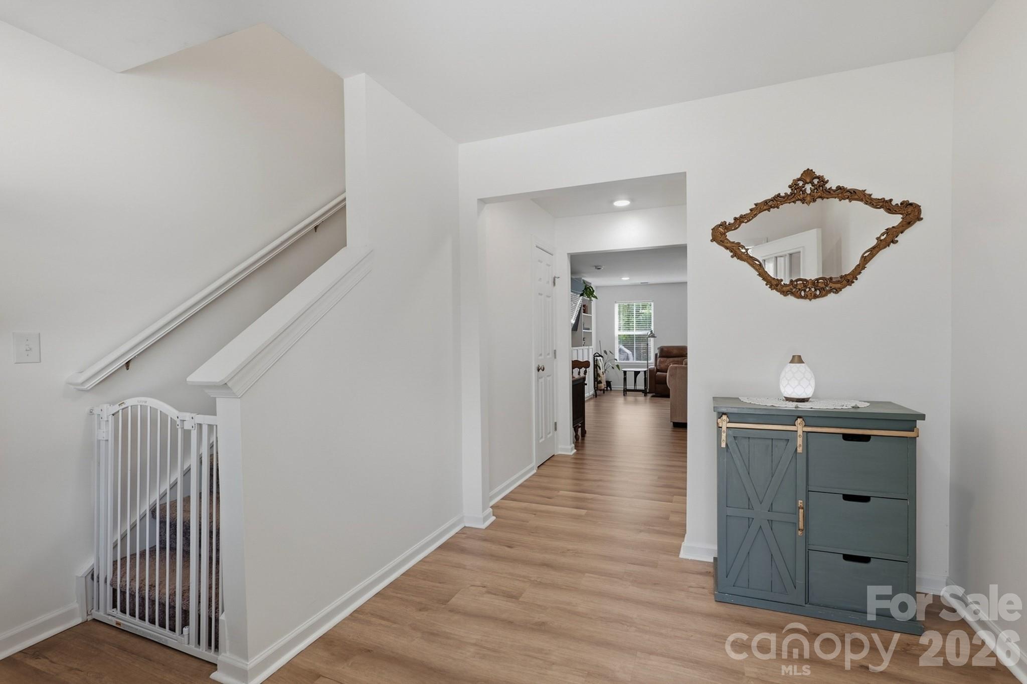 219 W North Corner Road