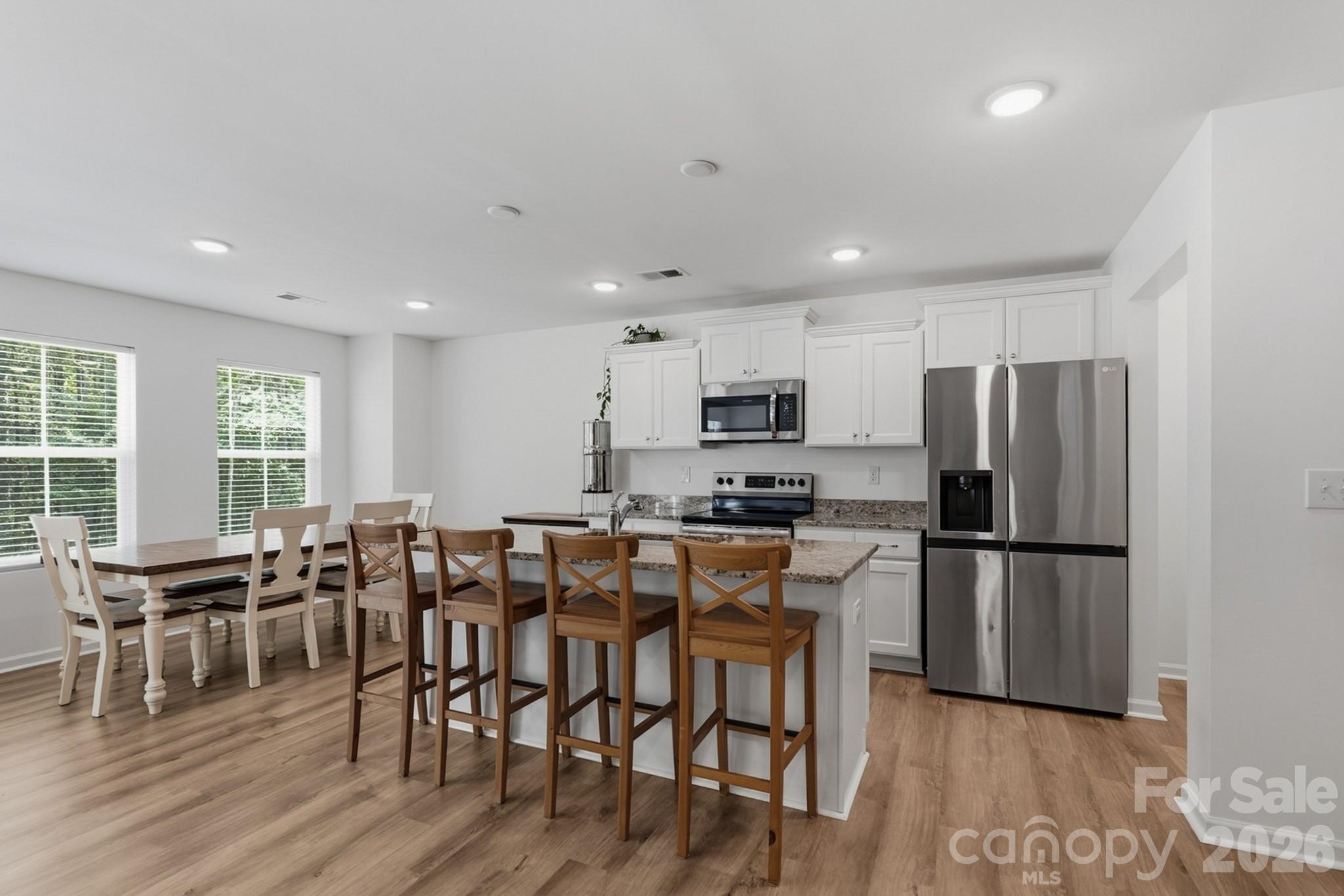 219 W North Corner Road