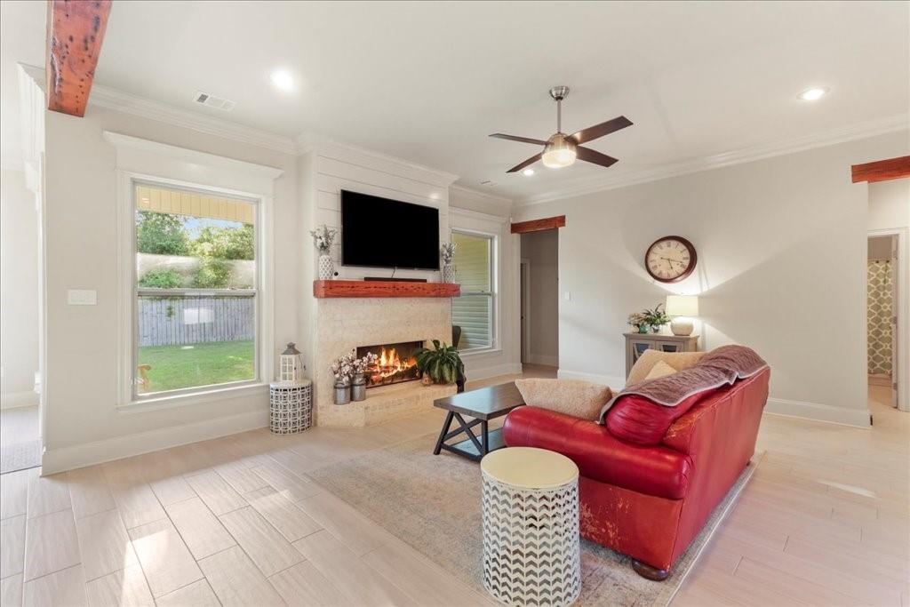 5012 HOUSE SPARROW Drive