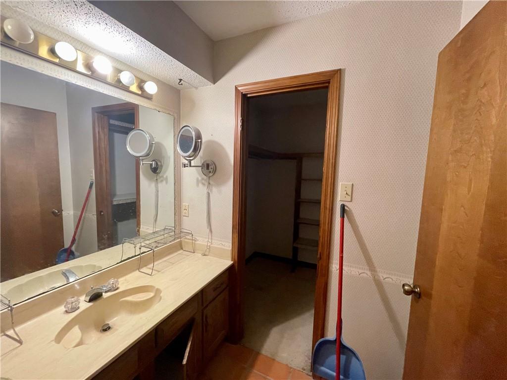 208 SANDRA LEE Drive