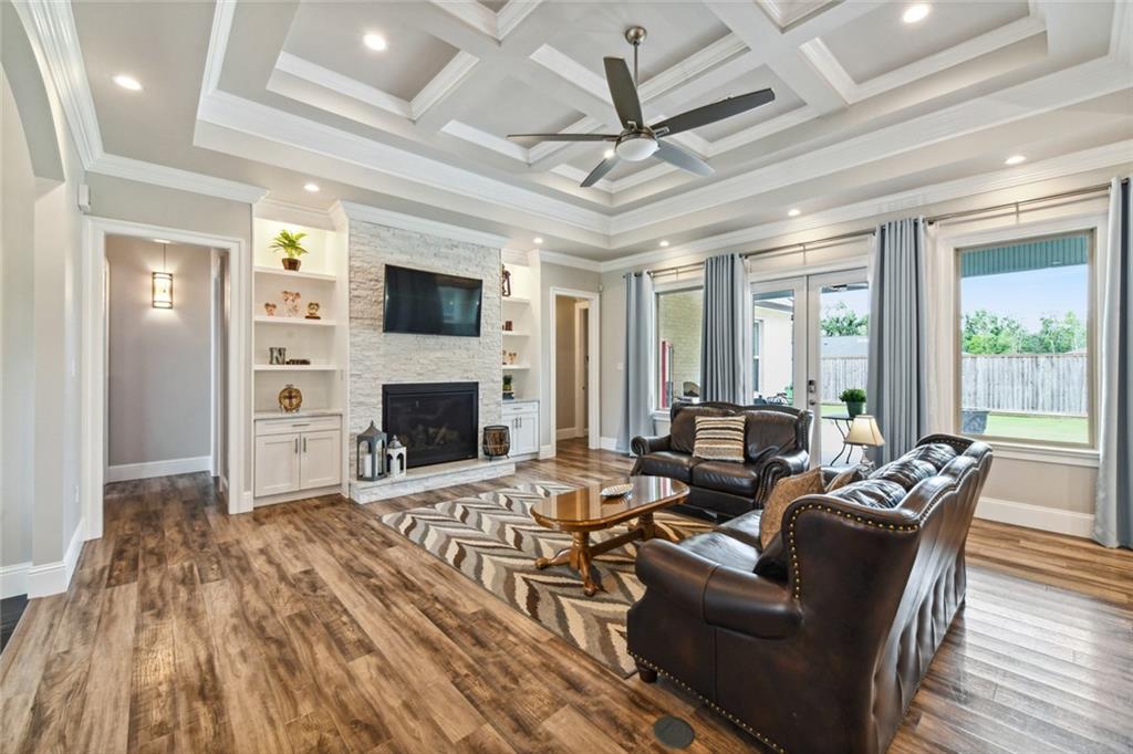 10128 CHENEVERT Road