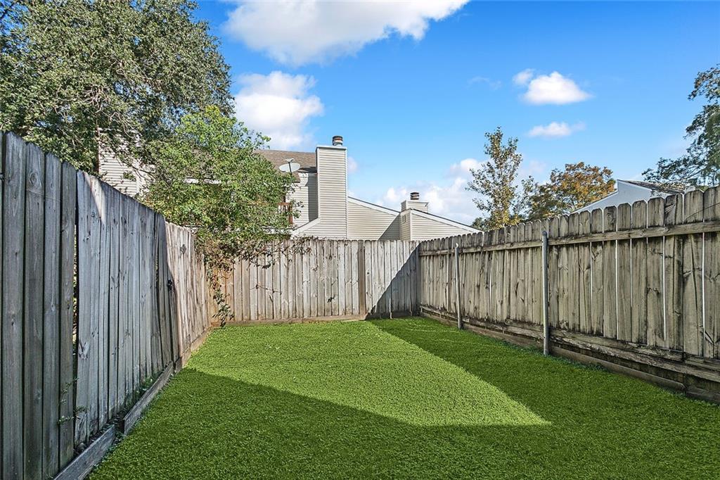 228 PUTTERS Lane 40E