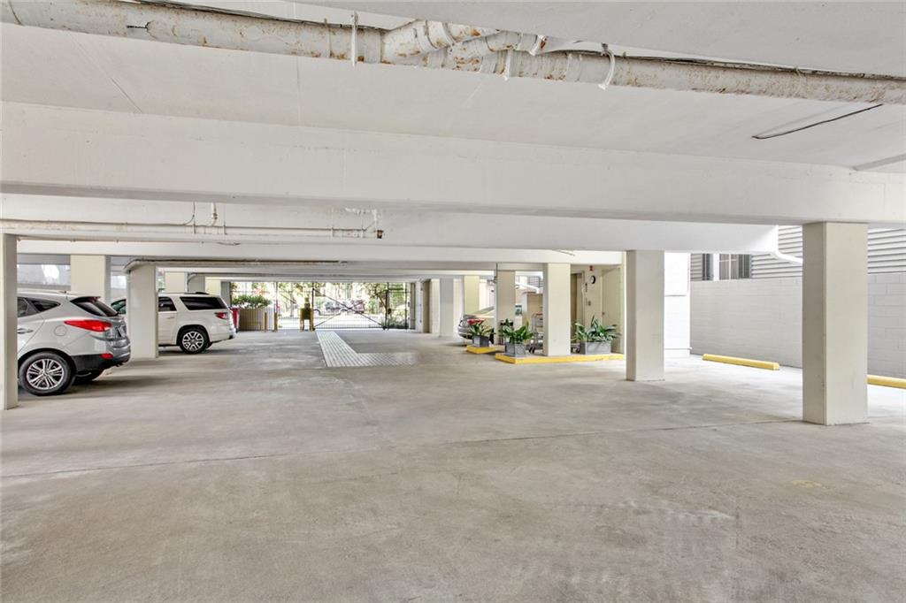 1430 JACKSON Avenue 302