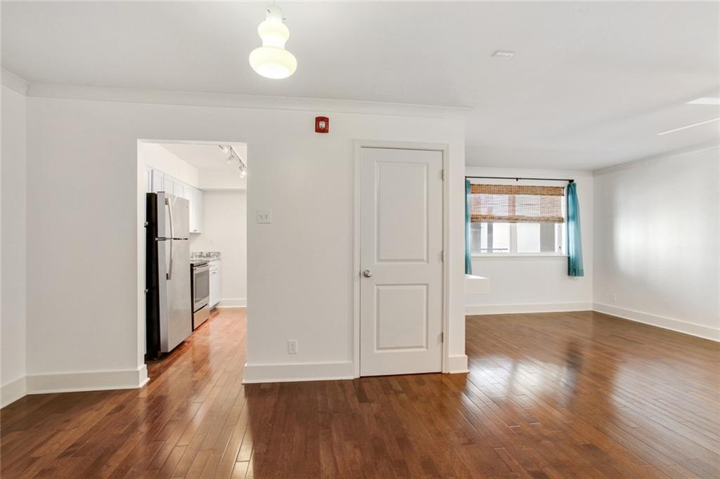 1430 JACKSON Avenue 302