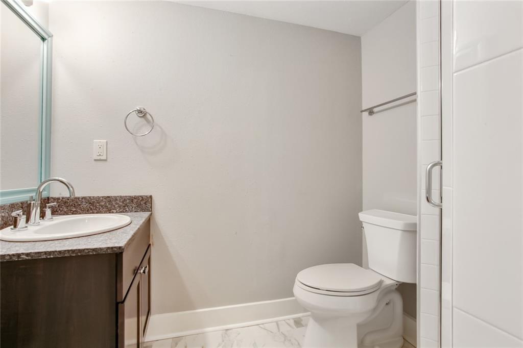 1430 JACKSON Avenue 302