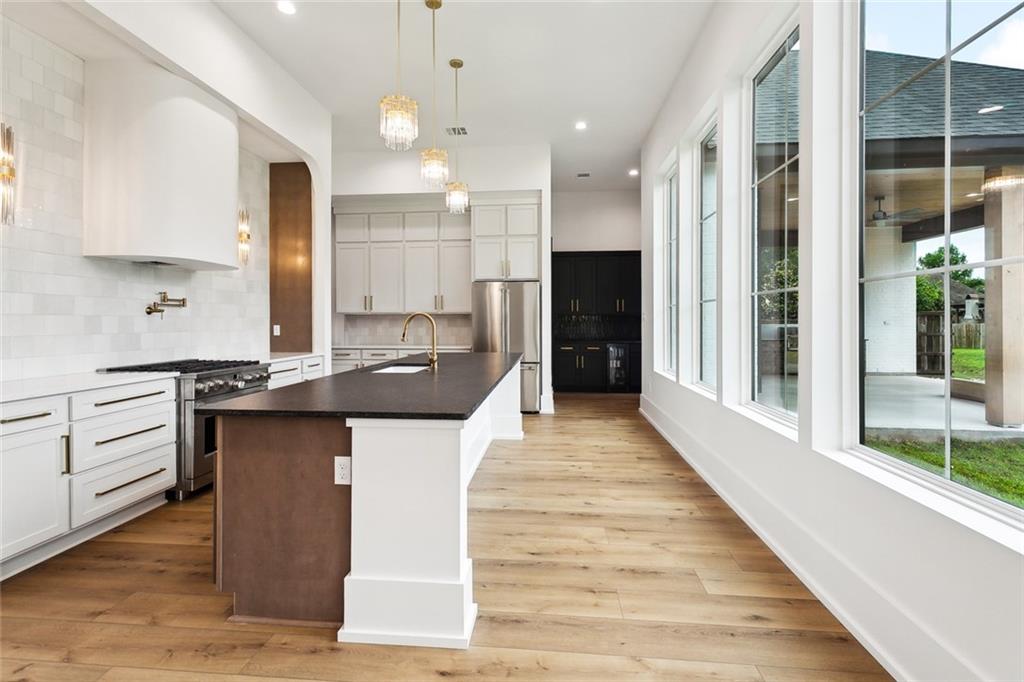 17252 ENGLISH SADDLE Lane