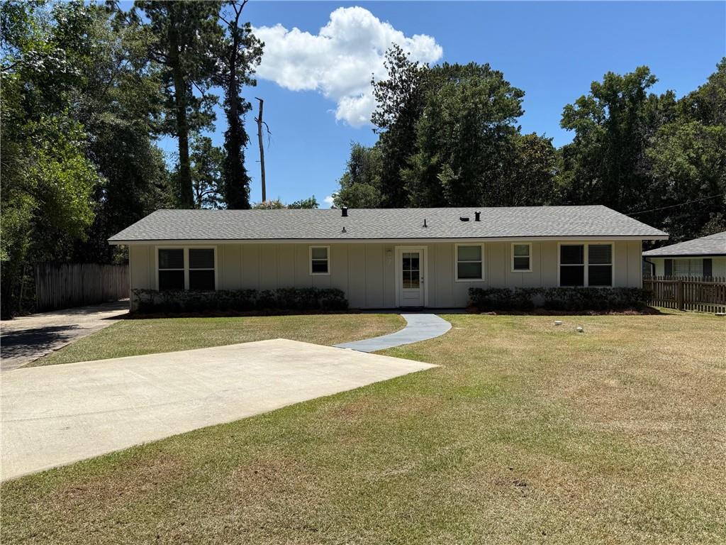 7 HOLLY Drive