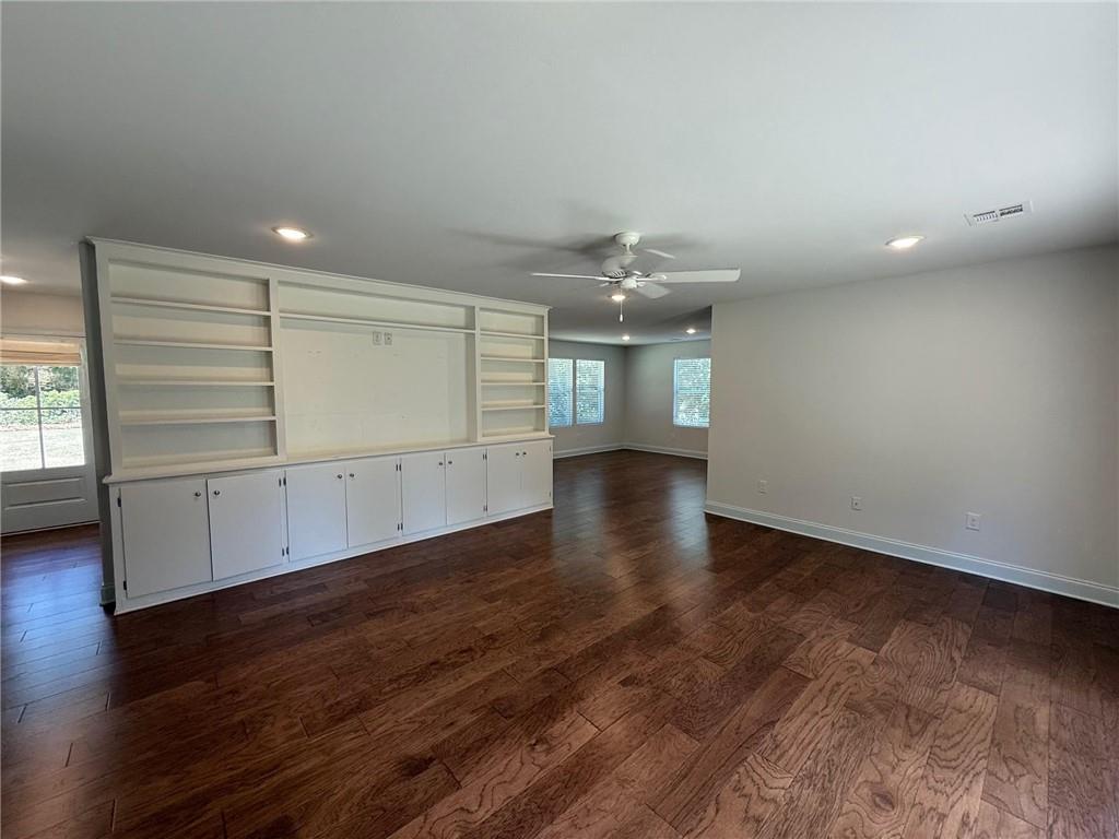 7 HOLLY Drive