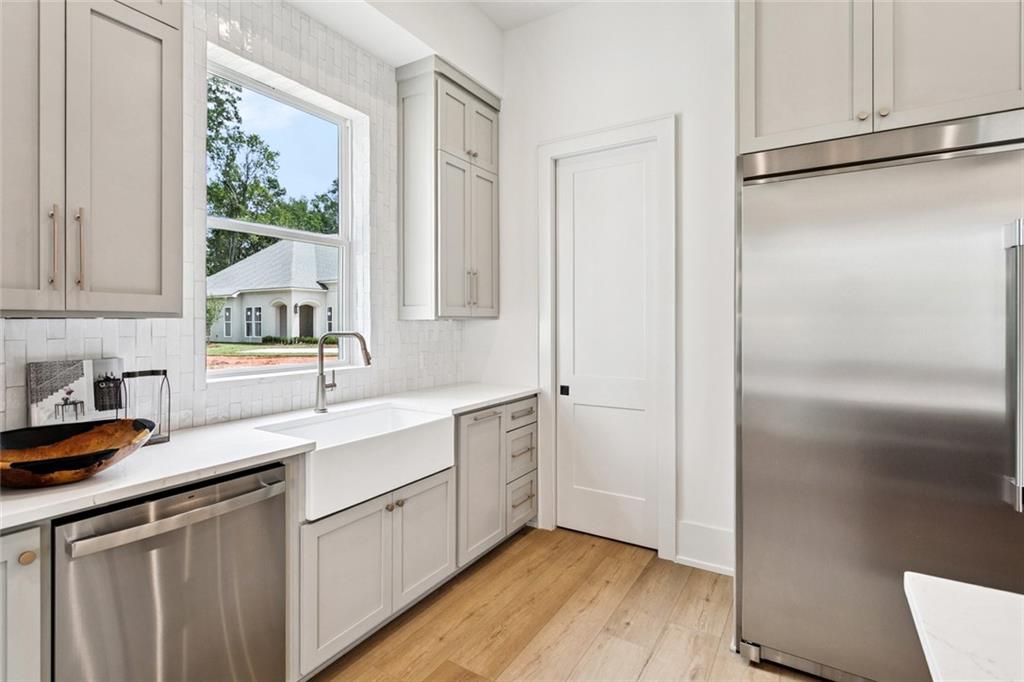 1053 OX BOW Court