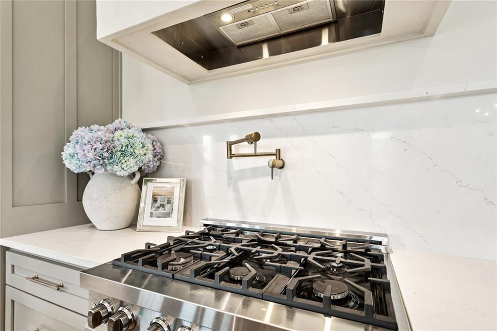 1053 OX BOW Court