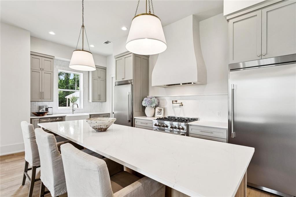 1053 OX BOW Court