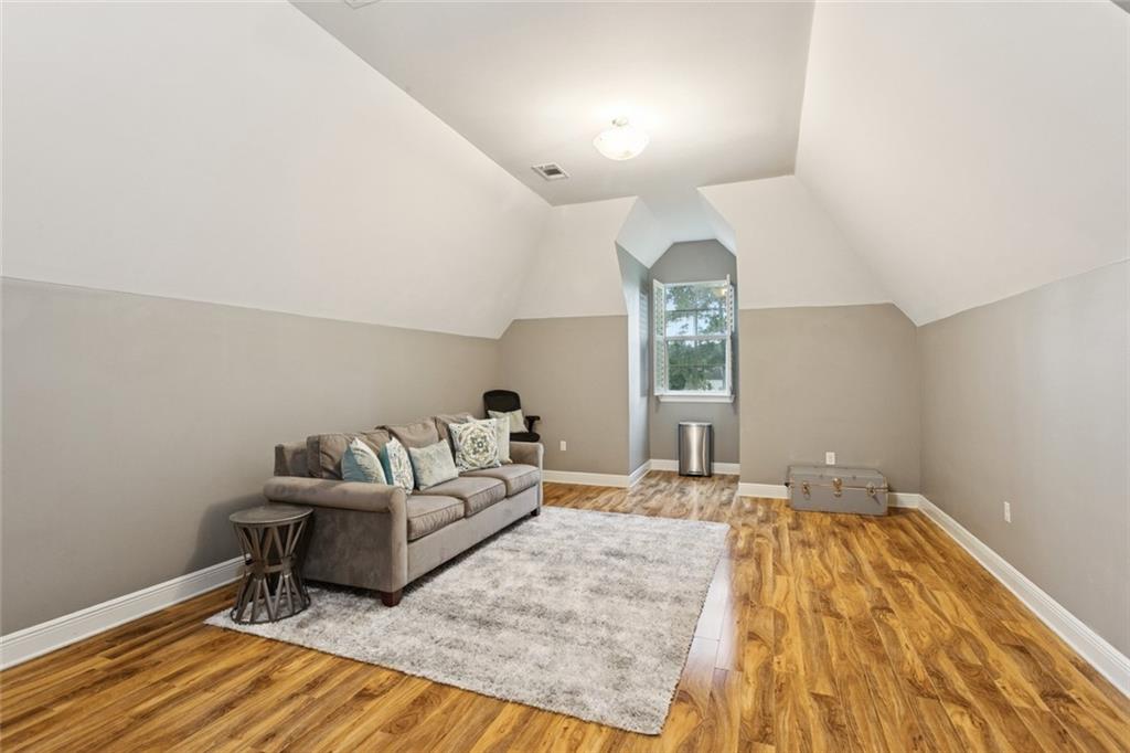 321 RED GUM Drive