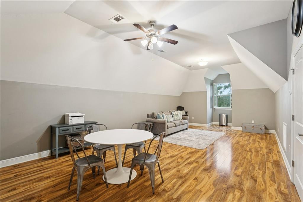 321 RED GUM Drive