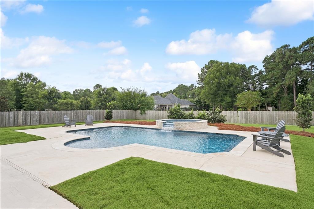 321 RED GUM Drive