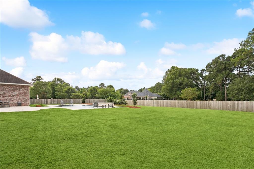 321 RED GUM Drive