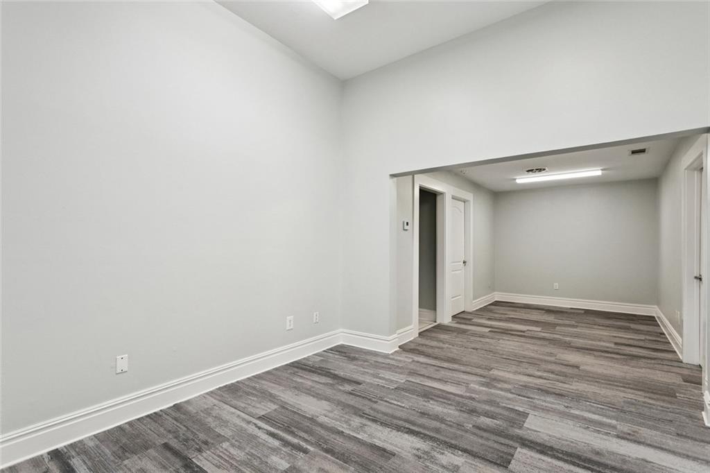 350 N CAUSEWAY Boulevard 200