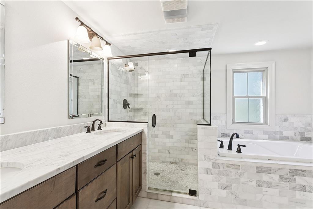 6465 CANAL Boulevard