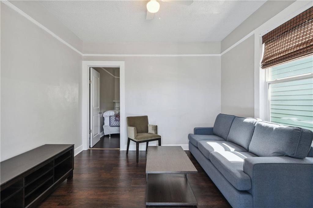 7923 29 FORSHEY Street