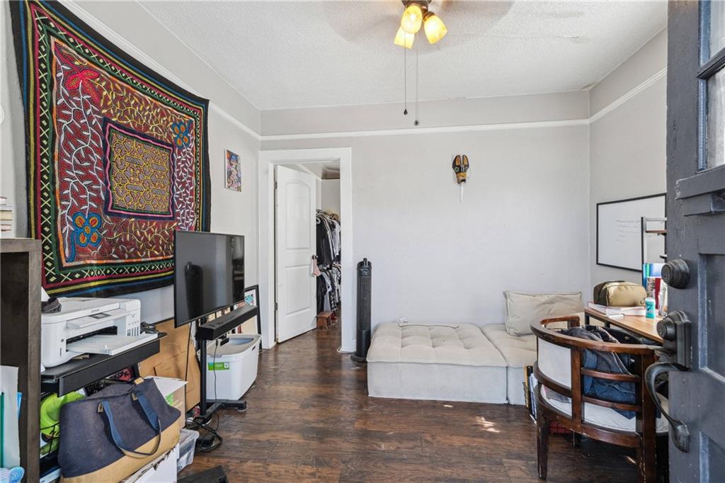 7923 29 FORSHEY Street