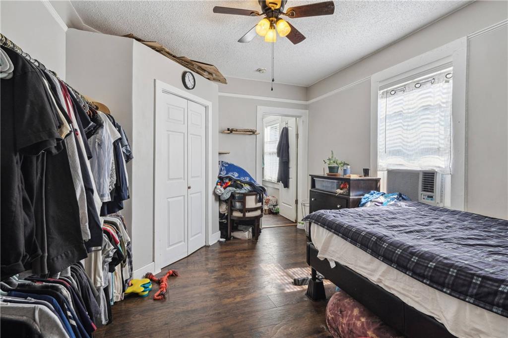 7923 29 FORSHEY Street