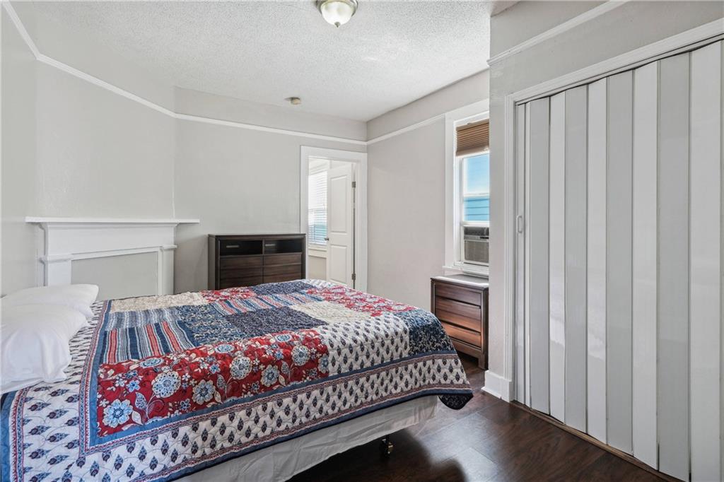 7923 29 FORSHEY Street