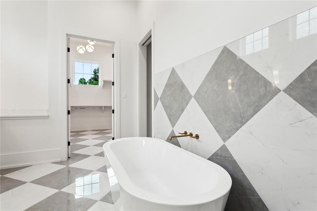 17252 ENGLISH SADDLE Lane