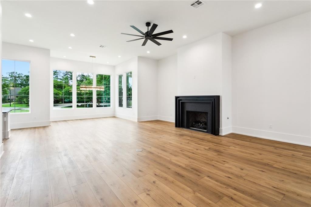 17252 ENGLISH SADDLE Lane