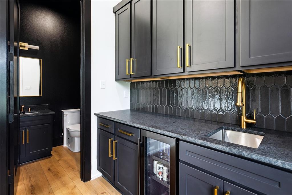 17252 ENGLISH SADDLE Lane