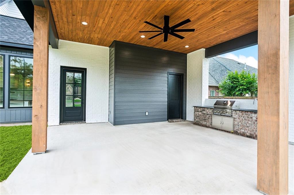 17252 ENGLISH SADDLE Lane