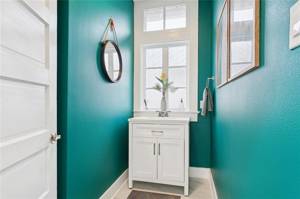 1921 CAMBRONNE Street