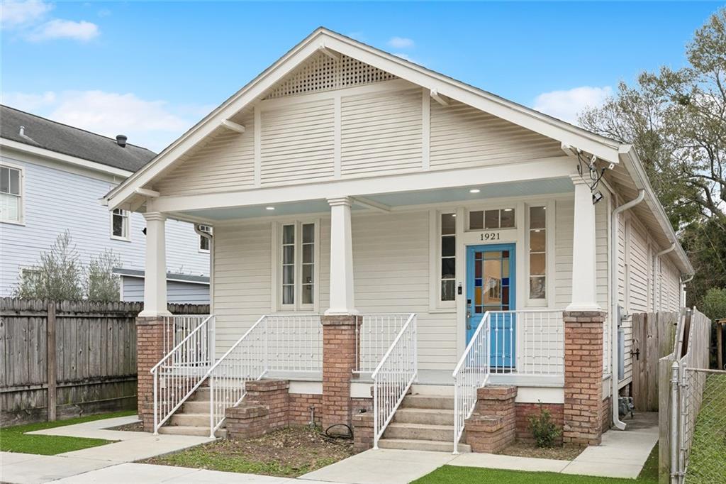 1921 CAMBRONNE Street