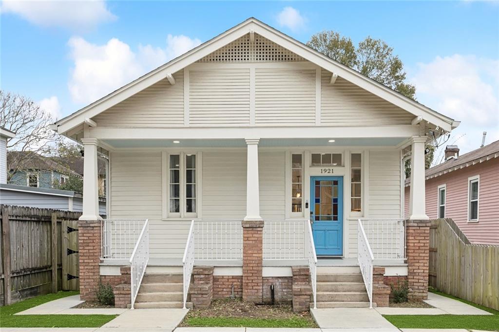 1921 CAMBRONNE Street