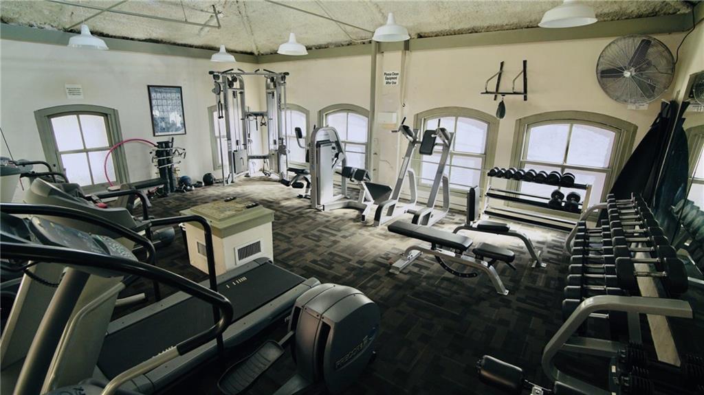 1107 S PETERS Street 302