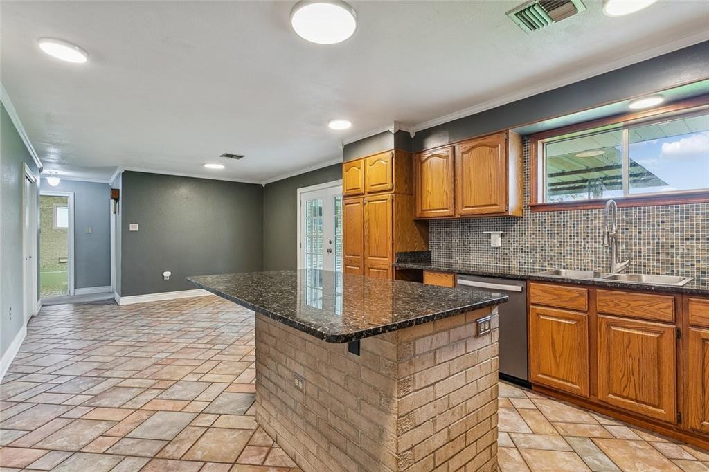 2729 DOLORES Drive