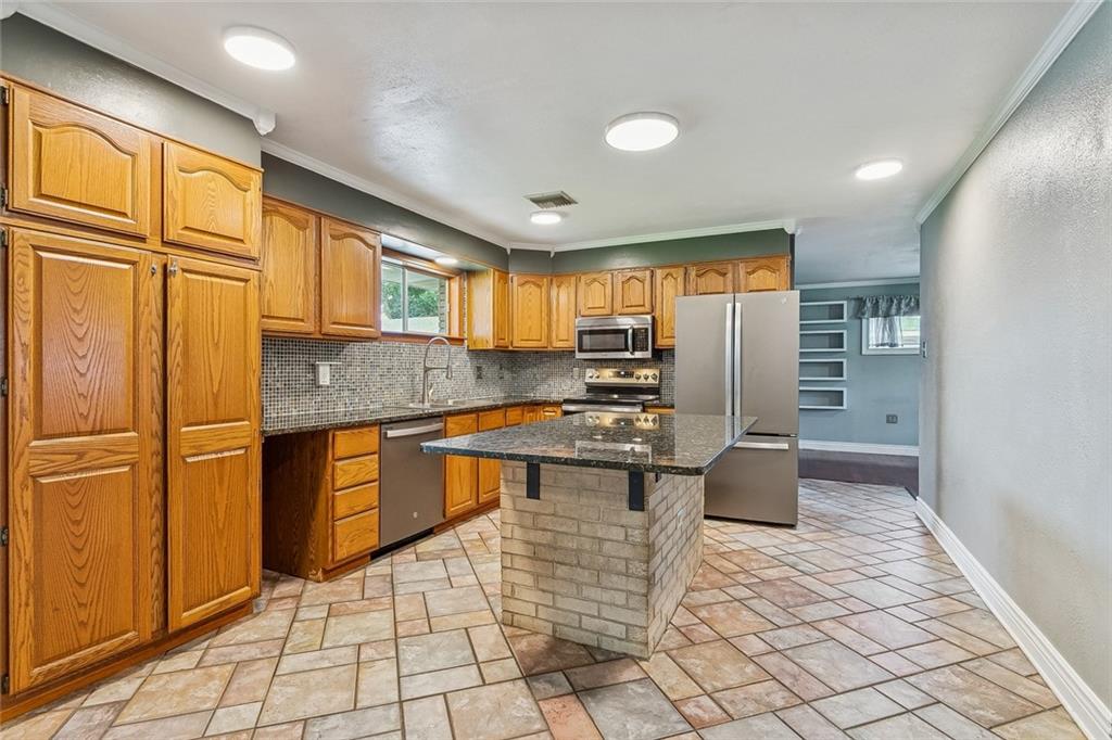 2729 DOLORES Drive